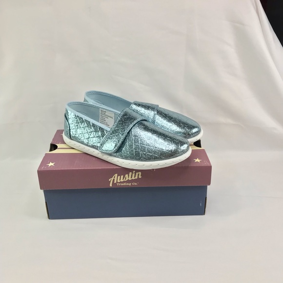 Austin Trading Co. Toddler Girls' Cotton Candy Quilted Slip-On Shoes - Picture 3 of 10